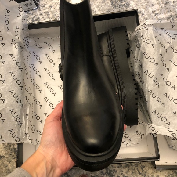 Aqua Loren Black Leather Platform Ankle Boots - Picture 9 of 11